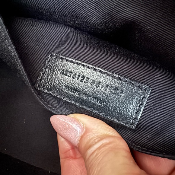Authentic YSL Saint Laurent Camera Bag - Picture 7 of 9